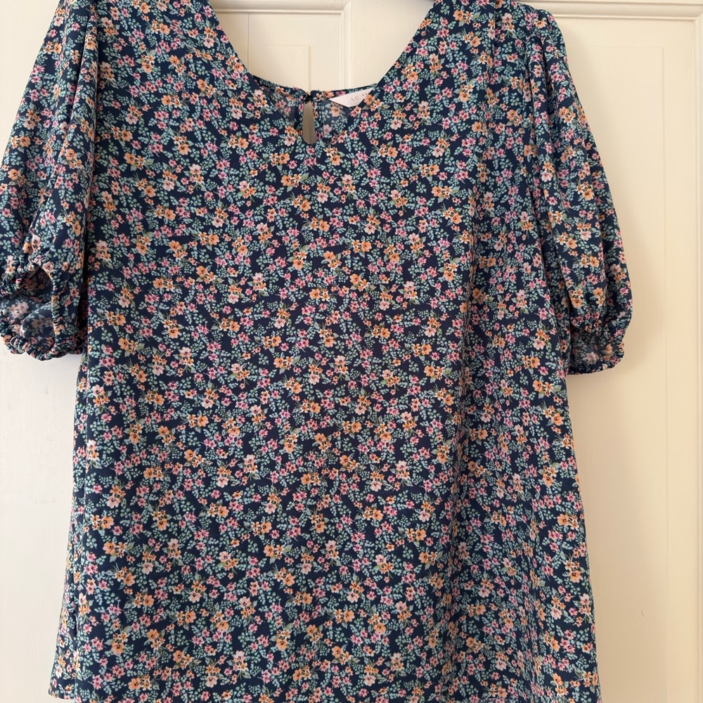LC Lauren Conrad Navy Floral Puff-Sleeve Blouse